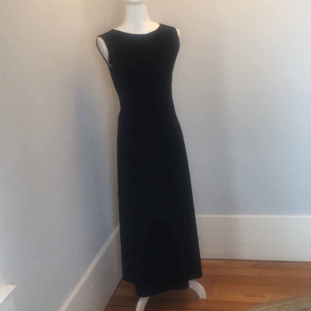 ING Back Velvet sheath dress